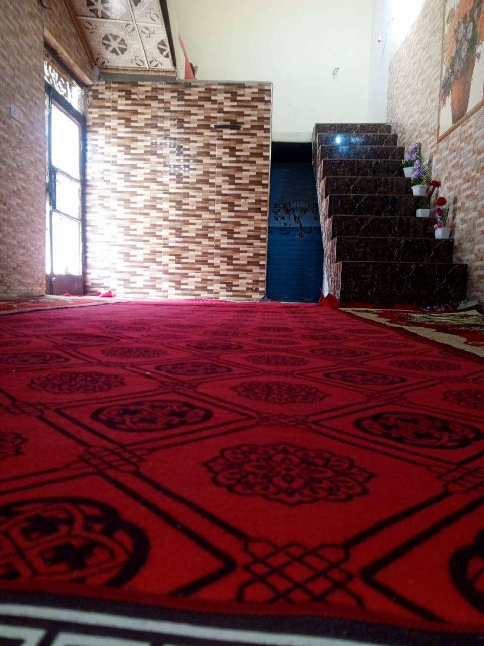 سلام عليكم  دار🏠 البيع 
حي الامين شارع سيد حسين ابو النشائيه  
مساحه 210
يتكون من غرفه وصاله ومطبخ وصحيات داخليه وخارجيه 
كافت الخدمات متوفره 
ماء كهرباء 
تبليط 
ارصفه 
مجاري 
 والسعر مناسب للستفسار ***********

ما متواجد عل فيس فقط وتساب
