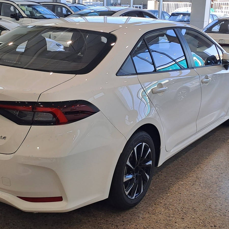 ♦️️تويوتا  كورلا_ شكل الجديد 2️⃣0️⃣2️⃣5️⃣ Toyota Corolla ♦️ 

فتحة سقف، جلد اسود اصلي، دركة خياط، مسند وسطي متحرك، مقاعدكهرباء. 

🚦أرقام بغداد🚦

المواصفات 👇

🔵محرك 1.8 لتر VVT هايبرد
🔵كير بوكس اوتوماتيك 6 سرع 
🔵تشغيل ذكي ( بصمة ) 
🔵شاشة وسطية كبيرة apple car play and android auto
🔵كامرة خلفية دوارة 
🔴رادار تحديد مسار ومانع تصادم ‼️
🔵 دشبول ديجتال 
🔵تبريد قطعتين 
🔵 فتحة سقف ( سلايد روف )
🔵 لايت أمامي وبروجكتر  LED ‼️
🔵 بك لايت LED‼️
🔵 تحكم ستيرين 
🔵 اوتو لايت
🔵 اوتو هولد
🔵 نظام ABS 
🔵هاند بريك كهرباء 
🔵نظام التحكم بالانارة الخارجية
🔵 مقاعد جلد أسود 
🔵كرسي كهرباء 
🔵قبضة مقود جلد 
🔵 اشاير بالمري
🔵حساس ضغط الاطارات
🔵 وضعيات قيادة 
🔵مانع انزلاق
 

🎁نتعامل بنظام القسط 🎁

🚘 🚖 يتوفر بيع  شراء او مراوس للسيارات القديم والحديثة ✅️
 

 اشتري بثقه 💯🌹
***********
عراقنا لتجارة السيارات 
بغداد-معارض البياع شارع الوسط
