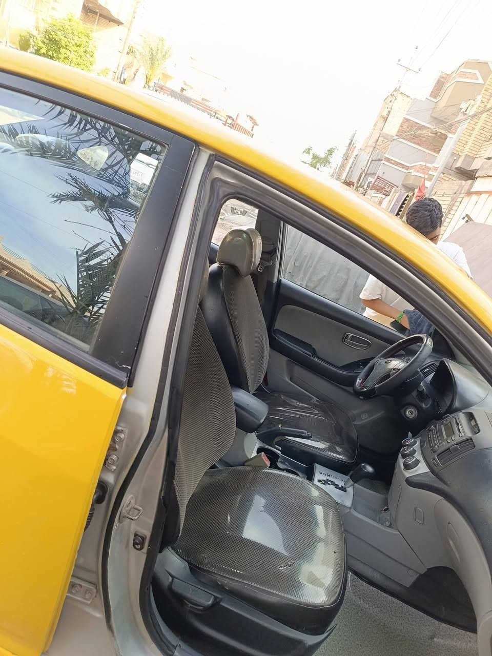 سلام عليكم النترا موديل 8 رقم بغداد تحويل مباشر محرك وكير لوك الفين دوش المرغوب منضومت غاز بيهة وشغالة وبل ضمان وكارت الضمان موجد بجم كبس لوك صدر خلفي امامي جديد تبريد ثلج صبغ جديد حادث باب ايمن ليبل واحد السيارة دوشمة جديدة السعر 85 وبيه مجال للطيبين رقم الهاتف 
***********
*********** العنوان بغداد كاضمية او شعلة
