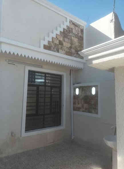 سلام عليكم مشتمل ١٠٠ م على ساحه بيت جديد كلش مناقص اي شي العنوان الحسينيه خدمات مصقط بل ١١ على ساحه الشويلات السعر ٥٥   ***********
