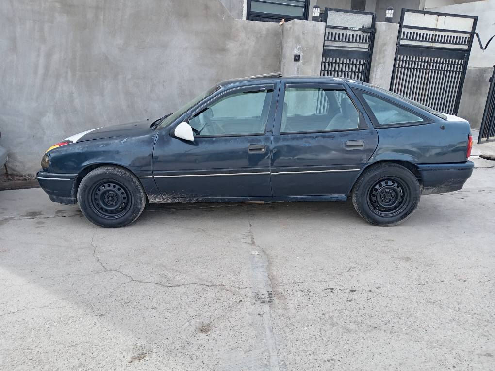 اوبل فكترا حجم 20موديل ١٩٩١ كير مكينة شرط تحويل شرط تايرات صدر جديد كهربايت سعرة ٢٤ مجال بسيط مكان كركوك رقم موبايل ***********  *********** كركوك, العراق
