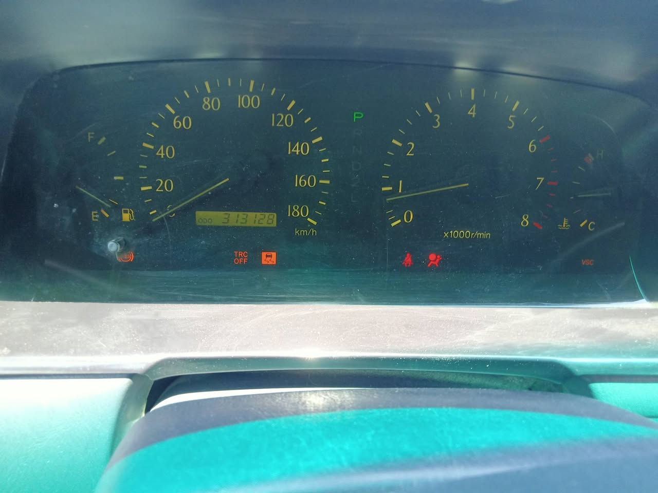 السلام عليكم رأس الثور كفالة عامة من ضربة ونقل  وصوليات رقم  تآميم صدامي  وكالة فقط موديل2001 فول ماعدا الفتحة وكلة على وضع الشركة السعر ،،75,,ورقة
***********
