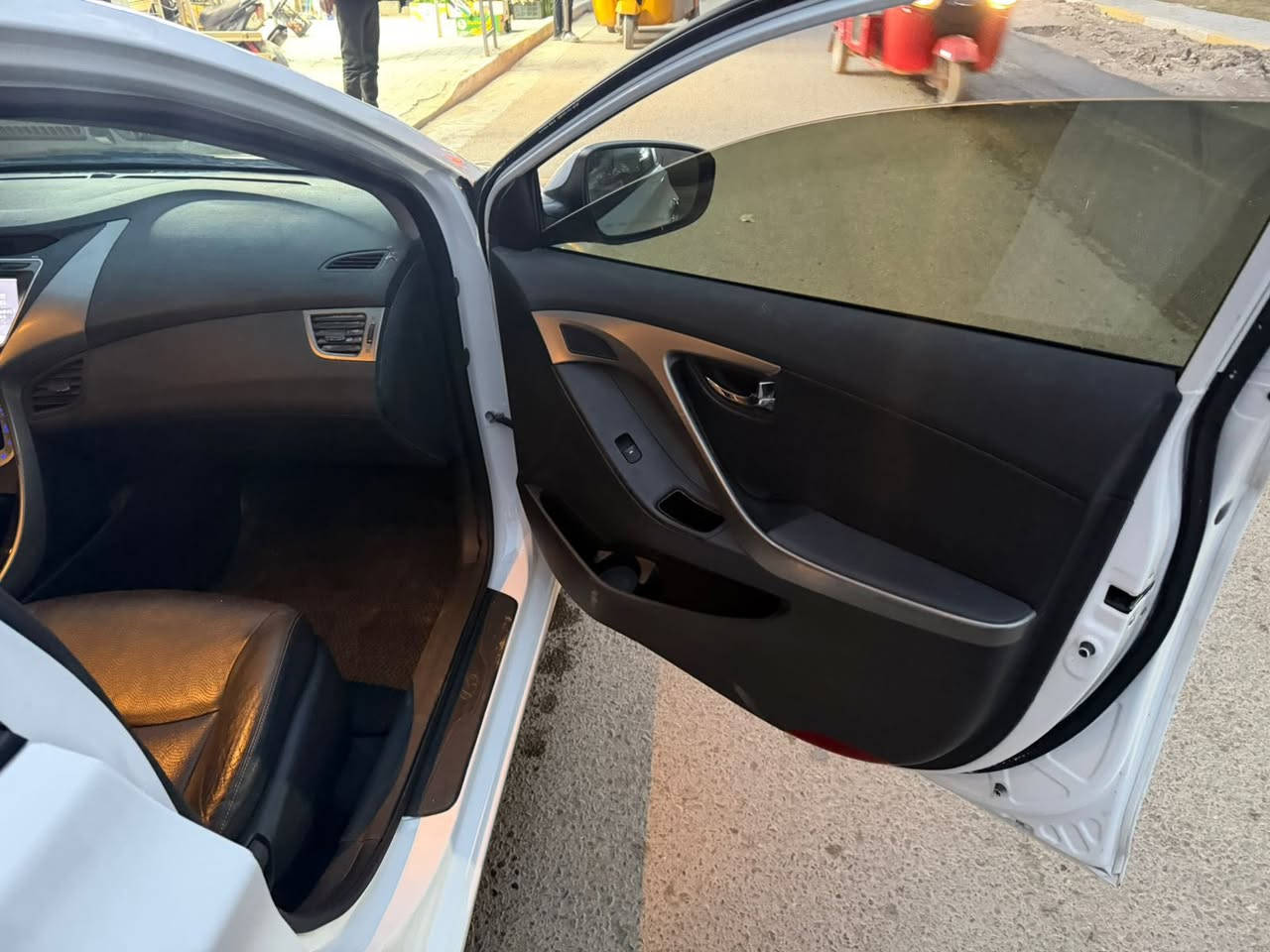 سلام عليكم النترا 2013
سياره فول مواصفات عدا الفتحه
بصمه شاشه كشنات جلد اشاير بالمري
ويلات رياضيه كروم داخلهه جديد مال شركه
كير محرك مكفولات شرط حداديه تخم تاير جديد
سياره ماشاءالله تخبل بالعافيه عل ياخذهه
السعر 78 وبيهه مجال
***********
