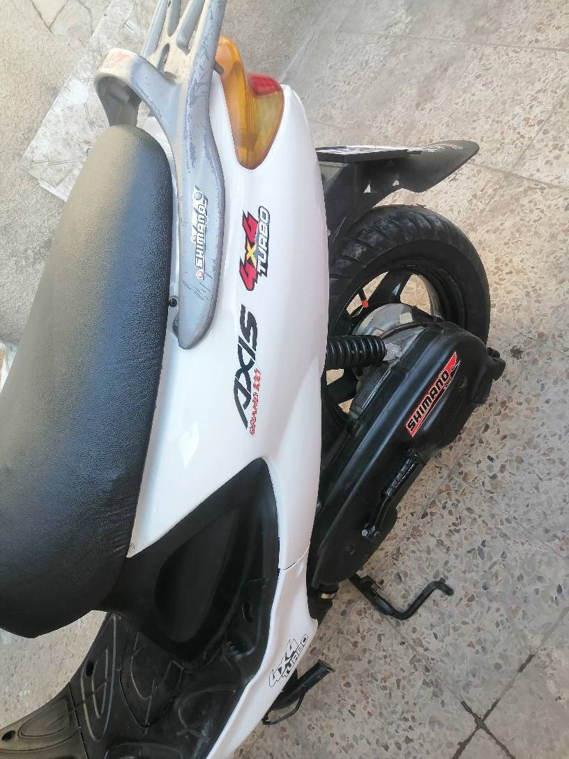 دراجه ياماها اكزز ياباني جاهزه من كلشي كهربائيات كله شغاله نكره سلف وهندر لايت ثلجي كيج بانزين كيج عداد شغالات محرك ناعم كلش شلعه حلوه اول مره تجفت باتري جديد كفر تايواني اصلي سعره 650 وبيه مجال للشراي عنواني تنومه رقم *********** البصرة, العراق
