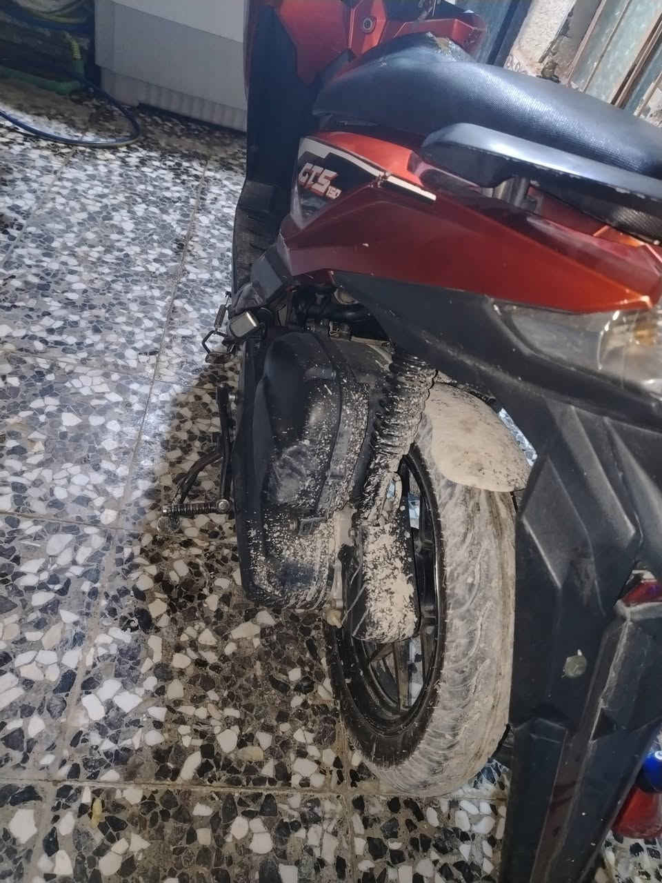 سلام وعليكم دراجه جي تي اس الهندر العرموطه خربانه ول سلف واكف محرك مكفول ول كفرات بيهه 70بل ميه نضافه المكان فلكه 83 اتصل ***********
