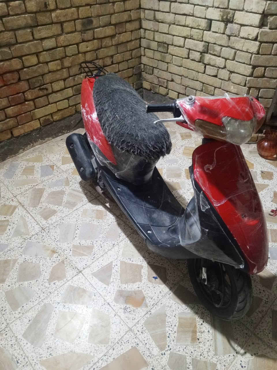 سلام عليكم دراجاه ساسوكي رياضي نضيفه 
ما متعوبه شغاله سلف لايت بس عوزه باتري 
هندر واحد شلعه حلوه معدل الرقم ***********
