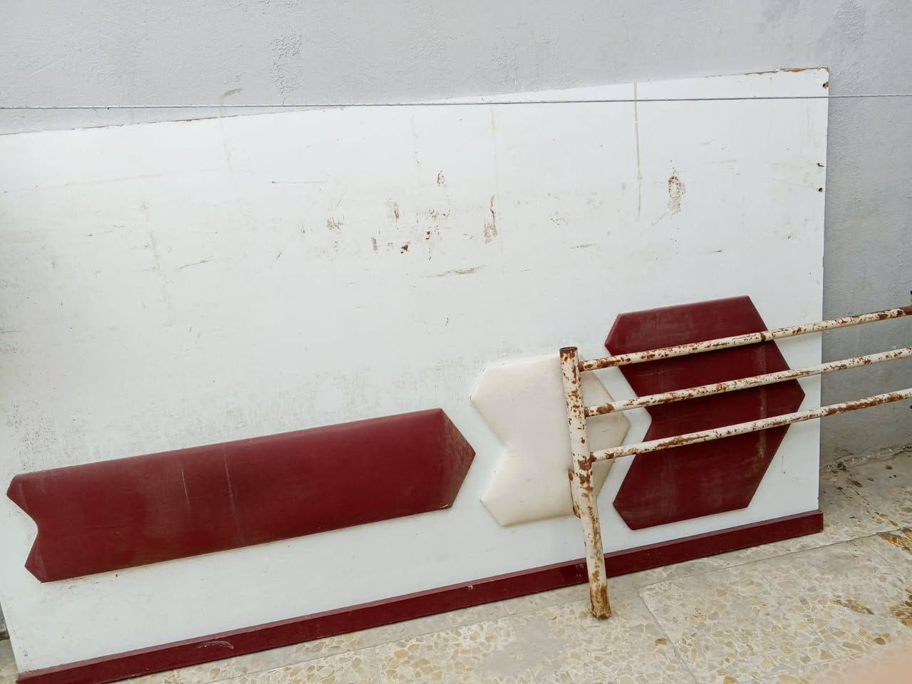 جربايه البيع السعر 25مع مجال
مكاني النجف حي العسكري كبل***********
