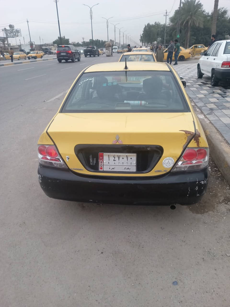 سلام عليكم ورحمة الله وبركاته من رخصت الادمن 63
لانسر موديل 11 السياره جاهزه مكفوله من ضربه قويه بيه جاملغ الكدام فقط مكينه خير من الله حجمه2000 كير خير من الله السياره بيه ملاحضات لا أكثر مكاني جسر ديالة الجديد رقمي ***********
