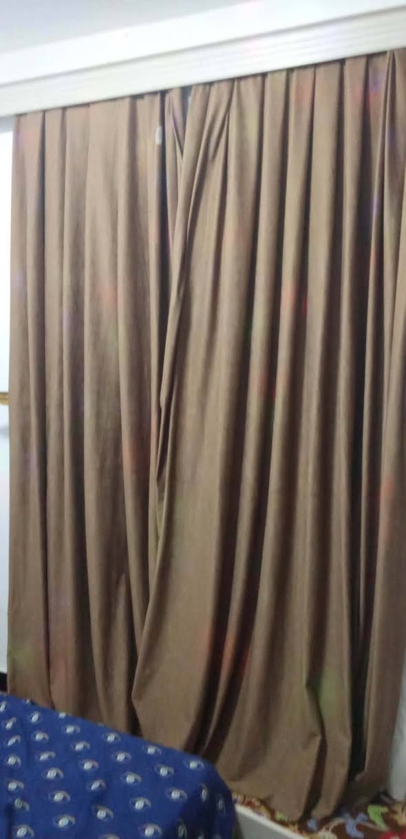 برده شانيل  طول  مترين وستين
 وعرض  مترين البرده قطعتين
سعر 45 الف

دوشك اسفنج سعر 50 الف
مكان رفاعي


**إذا كنت صاحب هذا الإعلان وتريد حذفه لأي سبب، رجاءا أرسل رسالة إلى الدعم الفني**