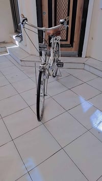 ‎بايسكل احسن نوعيه بناتي نوع برجستان حجم 26 سعر 125 وبي مجال اتصل وادل...