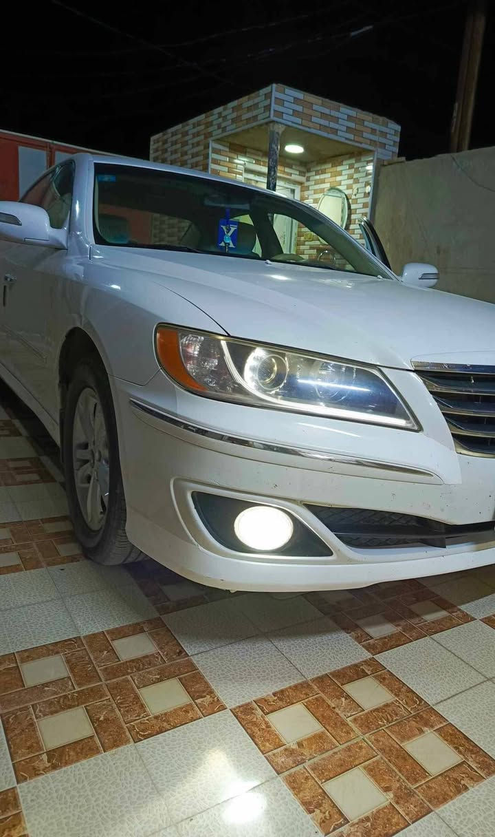 السلام عليكم
للبيع ازيرا 2011  

خليجي شركه الكاصد
رقم بغداد انكليزي اجديد 
ونوب مميز

بأسمي مداور ثاني يوم سنويه وهزه جديده قبل سبوع مبدله وجاهزه

بيهه ملاحضات جدن بسيطه باردفقط بدون فتح بدون تبديل يعني  

باقي السياره كفاله من الضربه ومن التبديل 

6 سلندر 2700

مكينه كير شرط قبل ٦ شهرمبدلات كصه يعني جددحاويه

حدادية من طول لطول جديدة 

تخم تاير جديد  + تخم لايتات جديد 

مواصفات الازيرة الفول معروفه باقي تفاصيل اتصل وبلخدمة 

مكاني الديوانية  

‭***********
