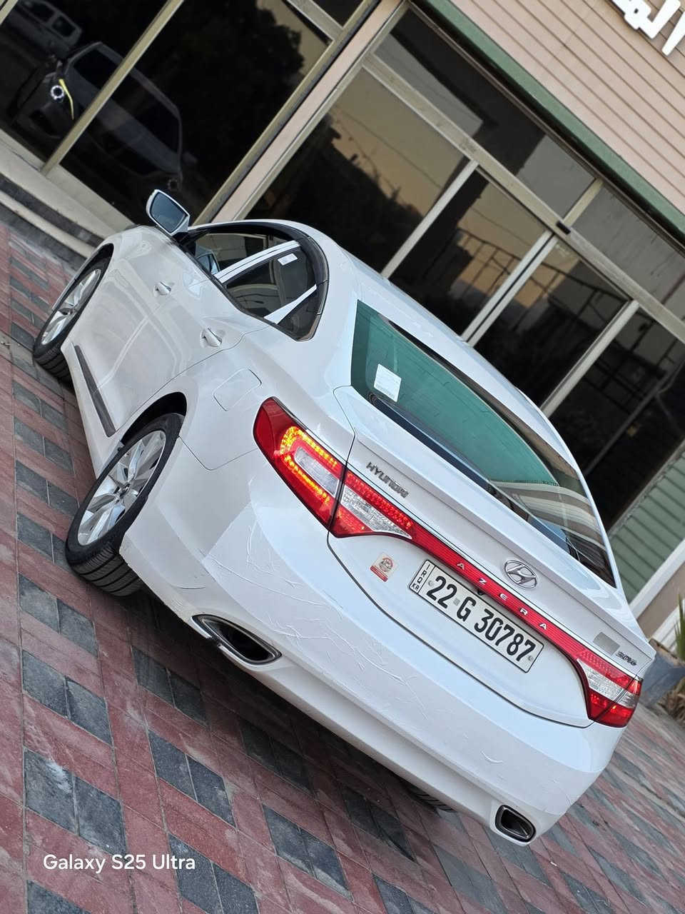 يالله السلام عليكم

للبيع ازيرا  خليجي 2014

السيارة بيها فقط جاملغ مبدل اصلي بدونن صبغ اثر طخه بصيطه وبدلته 
محرك 6سلنر 3000

رقم اربيل انكليزي 

- مواصفات السيارة

بردات خلفيه  وبردّه كهربائيه
- بصمة جنطة

- تحكم استيرن

- مانع انزلاق

- دواخل بيجي

- تبريد خلفي

- ويل اكروم

- لد امامي

- منظومة لايت ابيض عالي + ناصي

- اشاير بل مري

- مري شفط

- مدخل AUX + USB

- تخم تاير

- وباقي المواصفات المعروفة

اخوان سيارة كلش حلوة وجديدة ومابيها نواقص وجاهزة للاخير من كير وتبريد وحدادية  بالكارتون ستوني مسويها 

الف عافيه للي ياخذها

116 وبية  مجال قليل   مجال قليل    المكان نجف الأشرف 

***********
