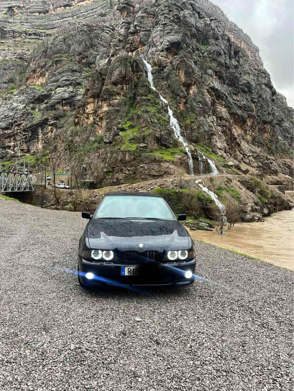 سه ره ستا به ناوي خواي گه وره 
منفئست اصلي 
مؤديل 2000
سفر لؤك
525ده بل جيجيتال
فول فول به س سلايت نيه
كوشن جلد 
كوشن هيتر
ته بريد ساردوو گه رم
بؤني شه ريكه ي لئدئ دوگمه ي نه قص نيه
دينارئك مه سروف تياي نيه 
سپئري بيلادي
كه ته لؤك
وه سفي زياتري ناوئ ماله كه دياره
بؤ فرؤشتن يان گؤرينه وه
سعري 70 

‏*********** أربيل, العراق
