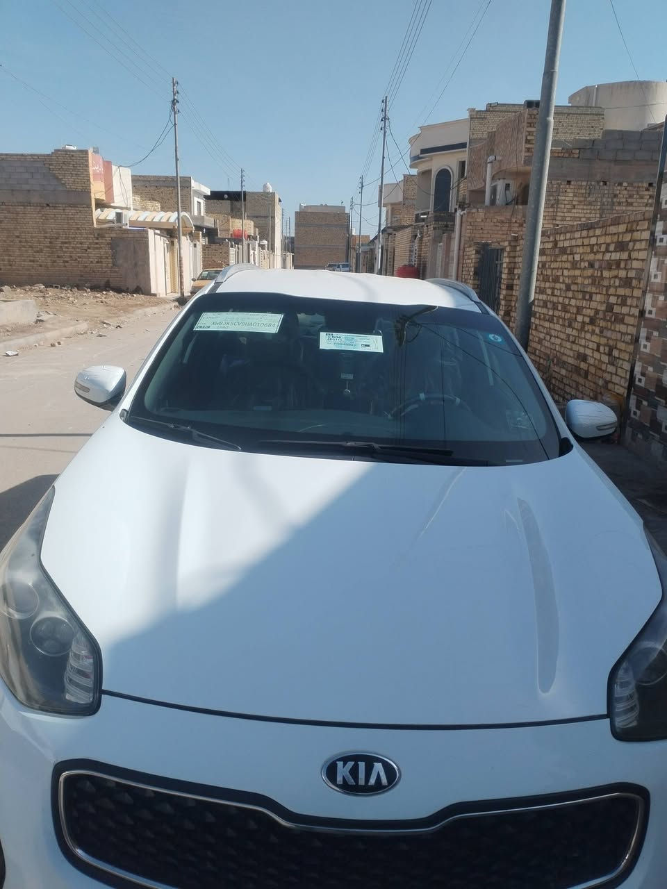 كيا اسبورتج للبيع موديل ٢٠١٨ مكفوله خليجي مكينه ٢٠٠٠ دوش حساس تاير لد أمامي كشنات جلد تبريد قطعتين مري شفط حساسات أمامي خلفي ويل اكروم داخل حمصي سياره جديده رقم الهاتف *********** السعر المطلوب ١٨٠ وبيه مجال
