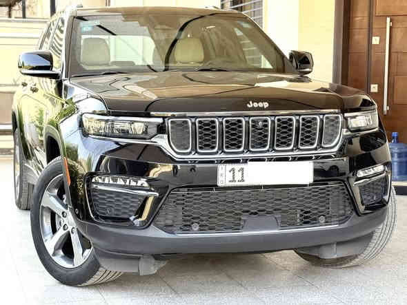 سلام عليكم ..... اخوان عندي جيب لمتد بلاس 2023 خليجية وكالة هارلم رقم بغداد بأسمي وتحويل مباشر ماشيه 19 الف فقط  السياره جديده جدا جدا ومكفوله من الضرر والصبغ
   فقط رصعتين مسحوبات بي دي ار
السياره سعرها 37800$ مكان السياره السيدية 
 واي استفسار هذا رقمي ***********
مواصفاته 
محرك 4 سلندر تيربو 2500
بانوراما 
فور ويل 
كشنات جلد 
اربع كامرات 
تدفئة وتبريد كشنات 
باب خلفي كهرباء 
ويل كب حجم 20 
سستم صوت رادار امامي 
رادارات جانبية 
شاحن واير ليس
