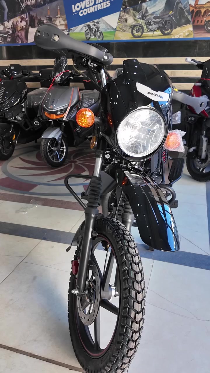 ديوان الجبلي الاصلي - اكتب السعر في تعليق لتصلك التفاصيل
التانكي 14 لتر، ومحرك 200 سي سي
تريده بالتقسيط على 18 شهر بدون دفعة اولى
موجودة مرقم واصولي 
النجف الاشرف- شارع المدينة - قرب دهين ابو علي
***********
#السعر #الصقر_الذهبي_لتجارة_الدراجات #دايوان_جبلي
