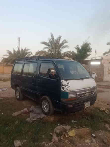 سلام عليكم بوز موديل 94 سنوية 2028مكين ونجي ستة بيهة صوت المكينة 11راكب مصفر هية وغرامات مامطلوب الو ربع مكاني ديالى  سعر 27رقم ***********
