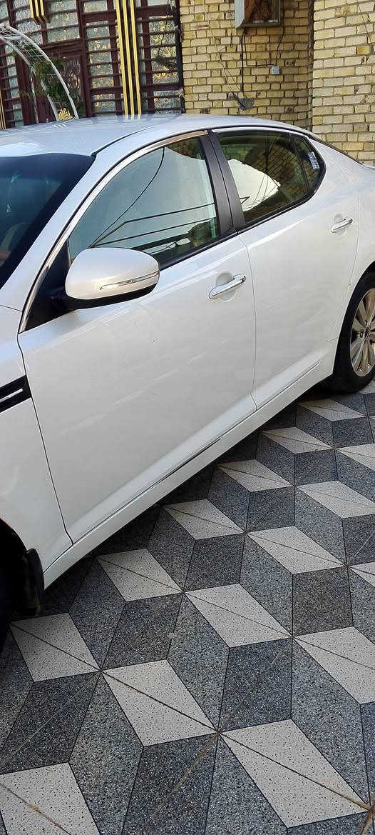 اوبتما خليجي موديل 2014فول مواصفات وبصمه ومكينه 2400 من استلام شركه لحد الان على ايد وحده ج مكينه 
مامفتوحه السياره جديد معنه الكلمه رقم أربيل  مكاني واسط نعانيه قليل تواجد على الفيس بوك للاستفسار ***********
***********
