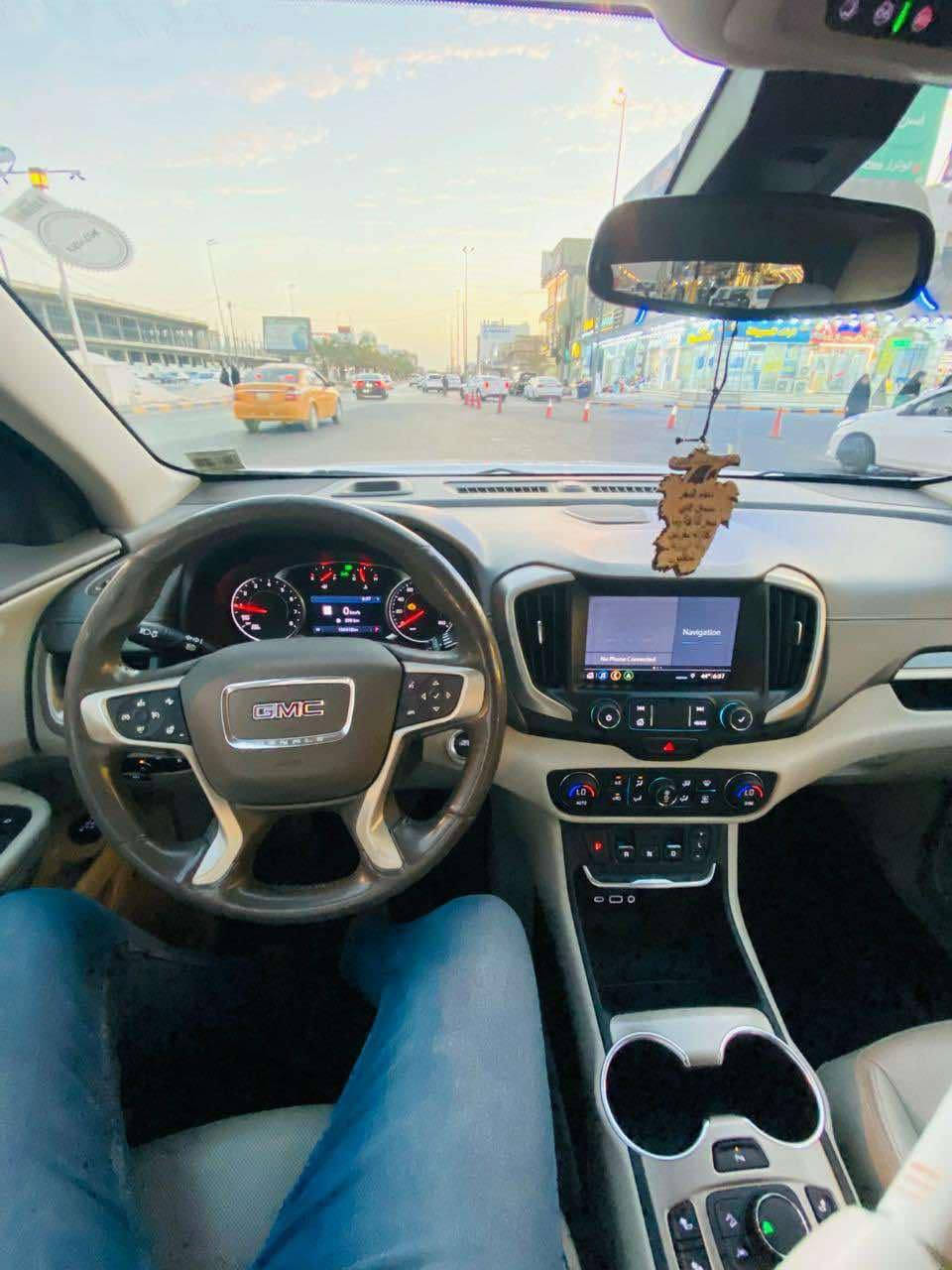 جي ام سي تيرين دينالي
•الضرر: الجاملغ والثاني بس مفتوح 
•الرقم: اربيل
•الايرباكات: سليم١٠٠%١٠٠

•المواصفات :
▪️السيارة: جي ام سي تيرين فئة DENALI لون ابيض
▪️الموديل: 2020
▪️المحرك: 2.0L تربو (اربعة سلندر)
▪️العداد: 140 الف كيلو حقيقي
▪️حجم الويل: ويل كب دينالي حجم 19 مع طقم تايرات جديد شهر من اشتريته
▪️لايتات زينون عالي وناصي مع حاجب LED  مع كشافات دعامية
▪️بصمات عدد 4 للابواب مع بصمة تشغيل
▪️حساسات خلفية اصل
▪️رادار امامي 
▪️حساسات ورادارات الاجتياز الجانبية (نقاط عمياء) بالمرايا الجانبية
▪️غرفة السيارة:كشنات السيارة جلد ابيض اصل
▪️تحكم فول كهرباء لكرسي السائق والراكب
▪️كشن ذاكرة (خزن ميموري) لكرسي السائق 
▪️شاشة الدشبول حجم كبير للتحكم بايعازات السيارة
▪️تدفئة لكراسي المقدمة 
▪️تدفئة بالستيرن
▪️جنطة كهرباء
▪️تشغيل عن بعد
▪️تطعيم نيكل لمقابض الأبواب
▪️سستم صوت BOSE 
▪️تحكم ستيرن جهتين بلوتوث وحاكية وكروس سرعة 
▪️نظام ABS مانع انزلاق
▪️السيارة جديدة وبوضع الشركة.مكان النجف الاشرف 

‎0788 892 0099 وات ساب
