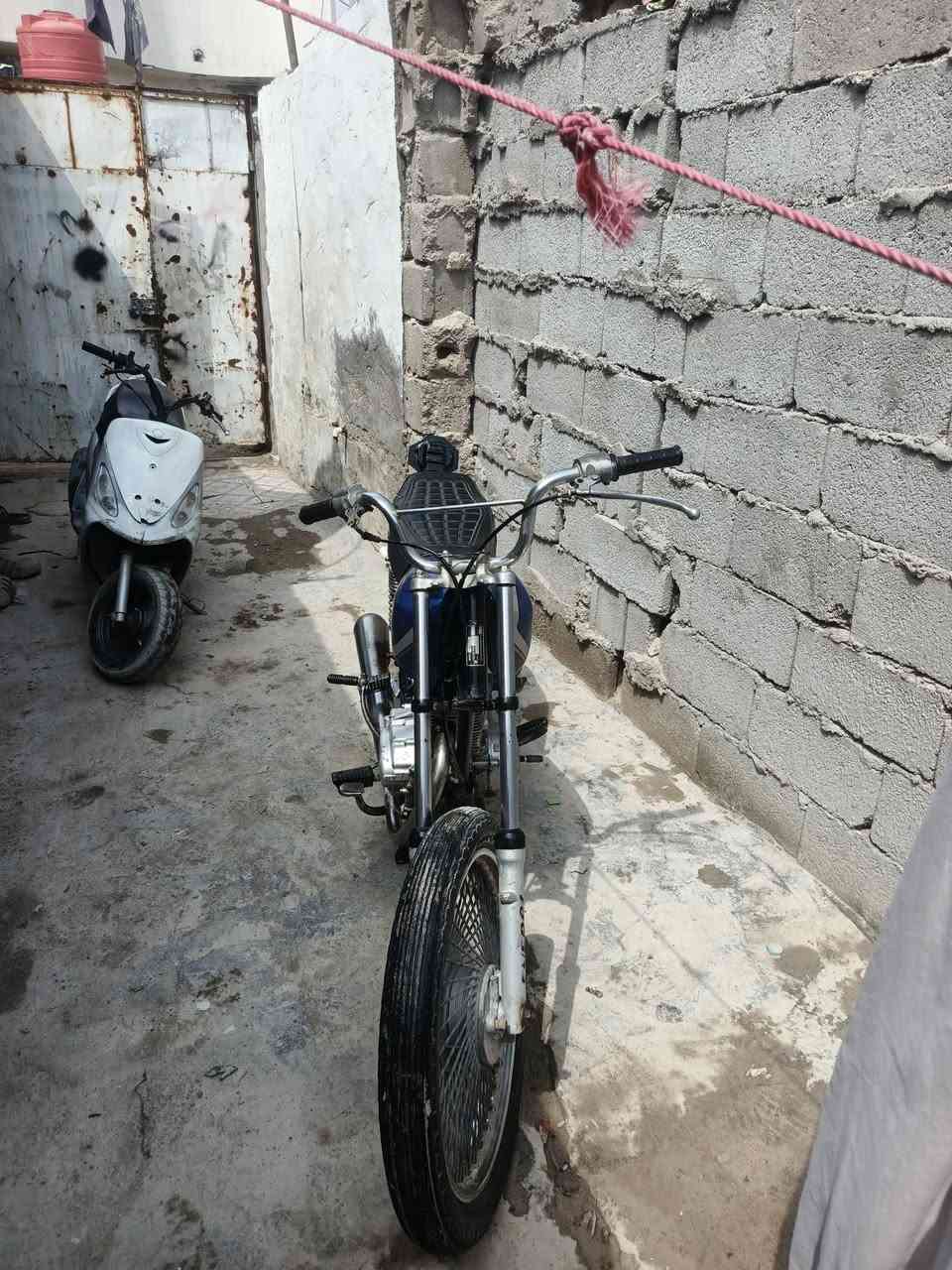 دراجه للبيع ادوات ادوات السعر 350 وبيه مجال لمكان البصره القديمه ***********
