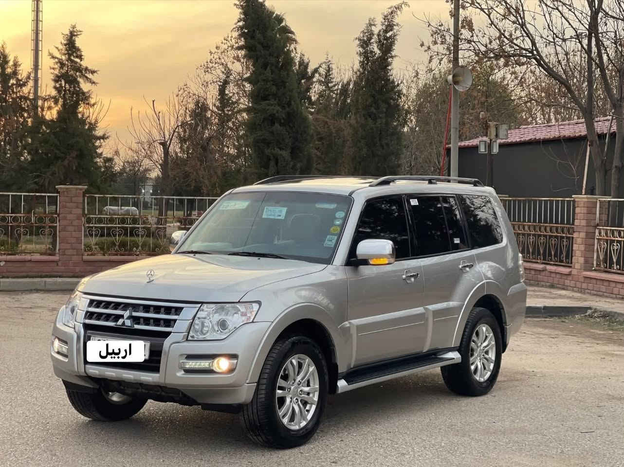 سلام عليكم
لبيع باجيرو 2022
ماشيه 63 ألف 
مكينه 3800
ويل 18+ تخم تاير الأصلي مالتها

المواصفات 

كشنات جلد + كهرباء
سبعه راكب +تجاوي خلفيه راس الأرنب 
تبريد مركزي ثلاث قطع ثلج 
8 ايرباك 
شاشه + كأمره اصليه + حساسات خلفيه 
تحكمات استيرن ثلاث جهات
لايت زنون
سلايد فتحه سقف 
رقم السياره اربيل الجديد
السياره جديده لوك مكفوله 
سعر السياره 235 ورقه وبيها مجال 
مكان السياره بغداد الكريعات 
للاستفسار 
***********
***********
