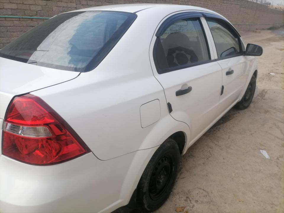 أفيو 2008 كوري
السياره بدون صبغ فقط شبر قبغ الصندوك وبيها مكانين بارد حك شبرين  
كير ومحرك بشرط
تبريد تدفئه بشرط 
رقم دهوك سنويه جديده هزه جديده 
سياره عليها ادامه كامله دينار ماتصرف عليها
سعرها 72 بيها مجال  

اني الشرعي شرط التحويل / مكان السياره موصل 

***********
