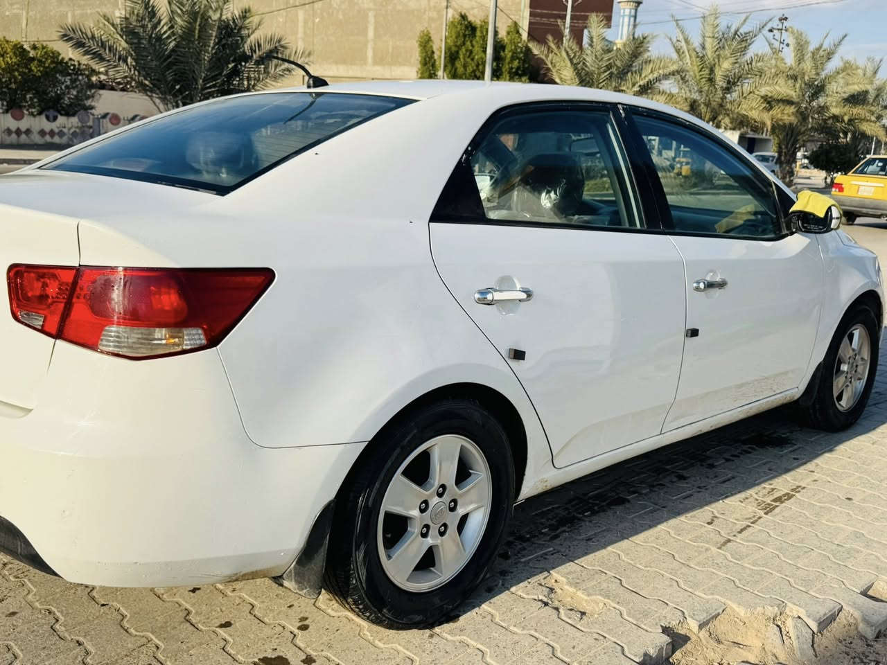 السلام عليكم
سيراتو ٢٠١١ رقم كربلاء سنويه لل٢٠٢٩ بدون حادث كفاله عامه فقد بارد موضح بلصور مكاني كربلاء 
للاستفسار :***********
سعرها :١١٠وبيها مجال قليل حق الجيه تخم تاير جديد خمسه ويلكب مكينه ١٦٠٠دوش مداور ثاني يوم حداديه  نص عمر
