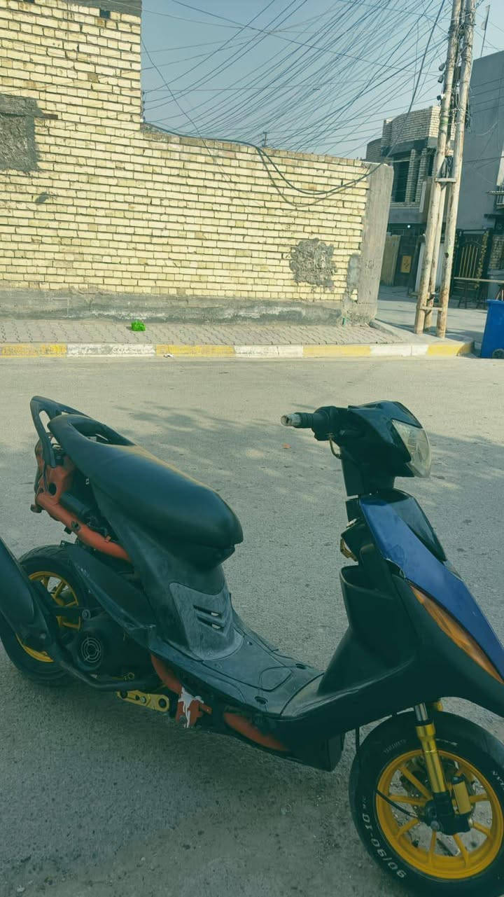 السلام عليكم يولد عدله مال لعب دراجه شغاله ابيع كوم حديد تجي تحمل وتروح لا تسئلني شبيه سعرها ٢٥٠ قفلها من الاخير مكاني بغداد الحسينيه الشراي يراسلني او يتصل عل رقم ***********
