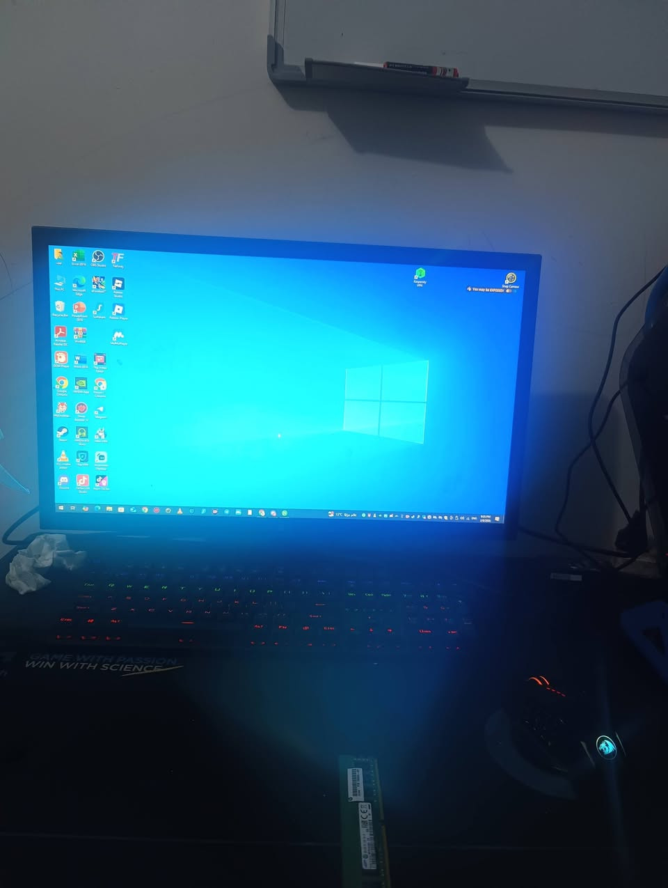 📌 للبيع تجميعة قيمنك 
💰 السعر: 550 ألف فقط
🎁 سماعات قيمنك هديه
المواصفات:
i3-12100F
B660 Tomahawk
RAM 16GB
GTX 1660 Super 6GB
SSD + HDD
مزود 600W
شاشة LG 1440p / 120Hz
كيبورد + ماوس
التجميعة جاهزة وشغلها تمام
📍 المكان: موصل – اليرموك
اللي جاد يراسلني خاص


**إذا كنت صاحب هذا الإعلان وتريد حذفه لأي سبب، رجاءا أرسل رسالة إلى الدعم الفني**