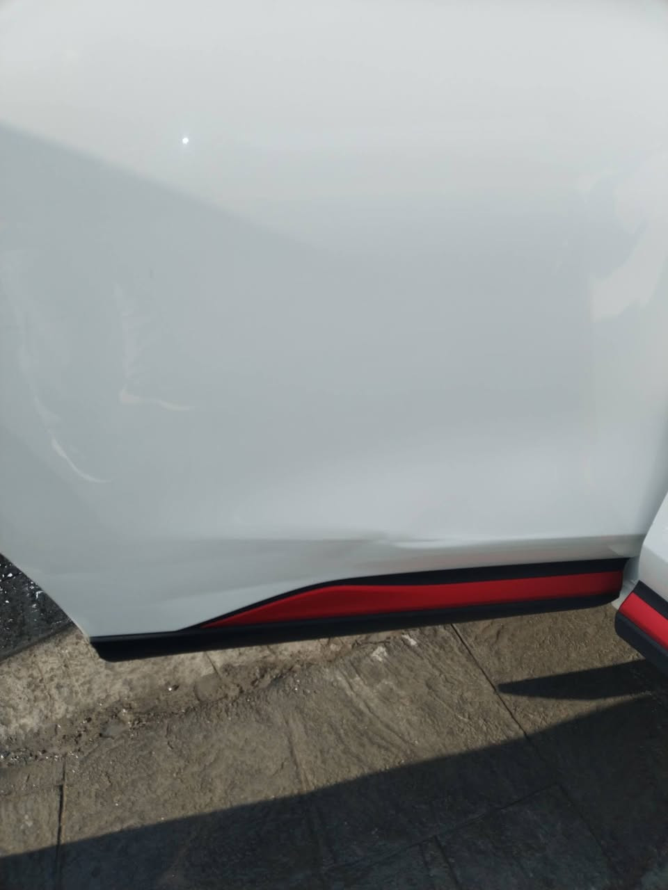 شانجان سي اس ٧٥ بلس-  Changan CS75 Plus
موديل 2022 لون ابيض رقم بغداد
 ماشيه 41 كم استخدام قليل 
السيارة تحت ضمان الشركة 
المواصفات :
192.67.32
محرك 2.0 Turbo ،ناقل الحركة  اوتوماتيكي
8 سرعات ايزن ياباني،مصابيح امامية و خلفية ليد،4 كاميرات و 12 حساس امامي و خلفي
مواصفات السيارة :
حمالات سقف،فتحة سقف بانورامية،صندوق خلفي كهربائي (620 لتر)،أنوار ضباب أمامية – هالوجين،كشافات ضباب خلفية،أربع مخارج للعادم،نظام تنبيه عن اقتراب سيارة من الخلف
شاشة معلومات وترفيه بقياس 12 بوصة وشاشة عدادات رقمية بنفس القياس، مع مكبرات صوت عددها 8 سماعات ومكيف هواء متعدد المناطق ومنافذ USB وتدعم المقاعد الأمامية ميزة التهوية. بجانب 6 وسائد هوائية مع عجلة القيادة
أنماط قيادة (عادي – اقتصادي – رياضي)
تحكم بوضعية المقود (يدوي)
التحكم بوضعية كرسي السائق بستة اتجاهات
التحكم بوضعية كرسي الراكب بأربعة اتجاهات
ذاكرة مقعد السائق
عرض محتوى الجوال على الشاشة
مثبت سرعة تفاعلي
ونظام مراقبة النقط العمياء وكاميرا بزاوية 360 درجة وشاشة قفل مركزي ونظام الدخول والتشغيل بدون مفتاح ونظام مراقبة النقاط العمياء ونظام تحذير التصادم الأمامي والخلفي ونظام الحفاظ على المسار وتنبيه الخروج عن المسار ونظام الإضاءة الذكي.
مثبت سرعة متكيف رادار ACC
ثبات الكتروني

فرامل طوارئ ذاتية AEB

مانع انزلاق TCS
مساعد صعود المرتفعات HHC
مساعد نزول المنحدرات HDC
تحذير الاصطدام الأمامي FCW 
حساسات أمامية 
حساسات خلفية
التشغيل بضغطة زر
التشغيل عن بعد
نظام الخرائط
مراقبة ضغط الاطارات TPMS
كشف المنطقة العمياء BSD
تحذير مغادرة المسار LDWS
البقاء في المسار LKAS
بريك الكتروني EPB
أوتو بارك APA
توقف مؤقت أوتو هولد
استهلاك الوقود 13.7 كم/لتر
موبايل ***********
السعر 24 مليون وبيه مجال حك الجيه
