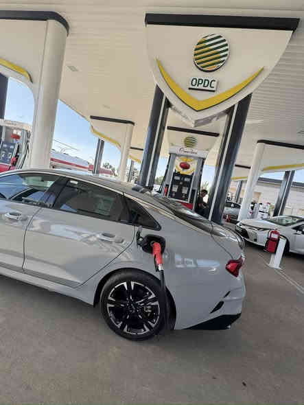 للبيعk5فول مواصفات 2022ضرر بوند صبغ وتبديل بوندفقط بدون ايرباك
سنويه وهزه جديد بسمي ماشيه45 مكينه 16تيربو✈️
وتساب ‭0771 041 2871‬
