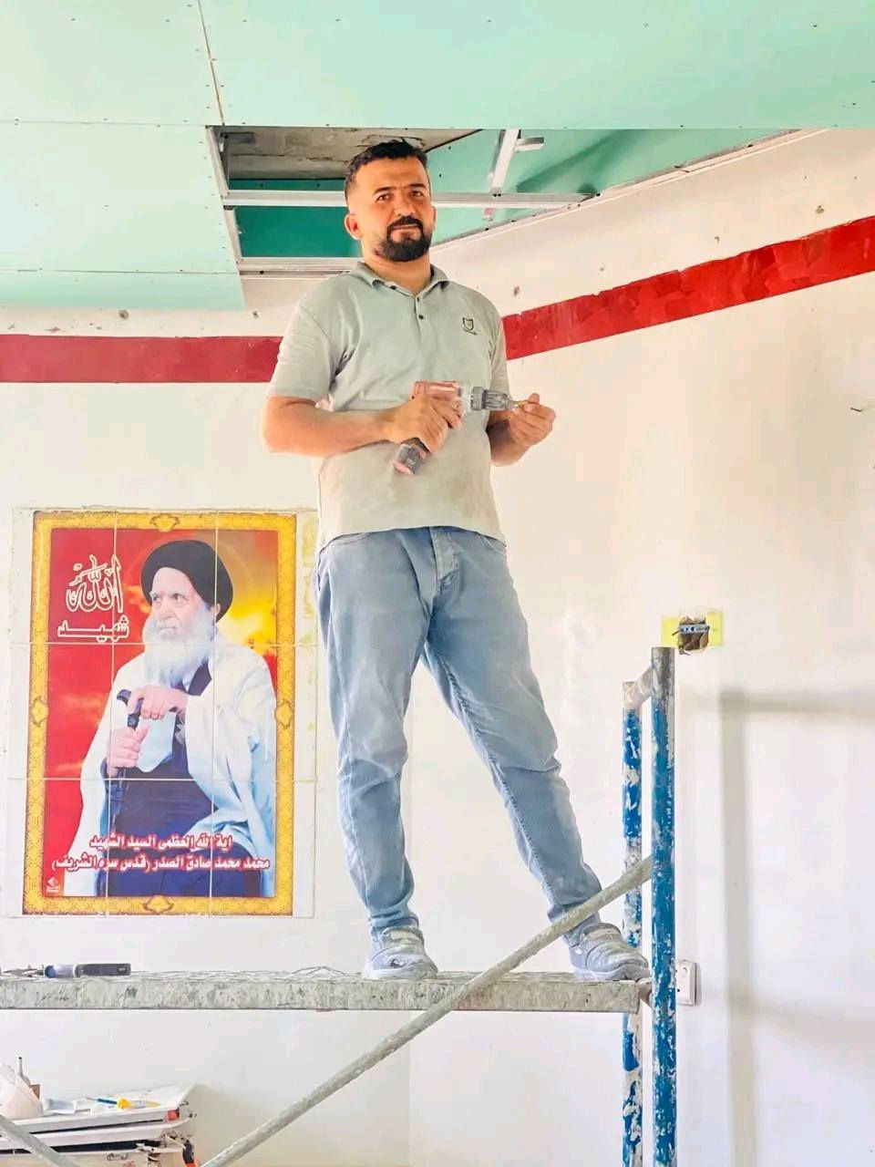 نعمل بكافة  الديكورات جبس بورد  سقوف ثانويه   صبغ وجهيات  داخل العماره  *********** عمارة, ميسان
