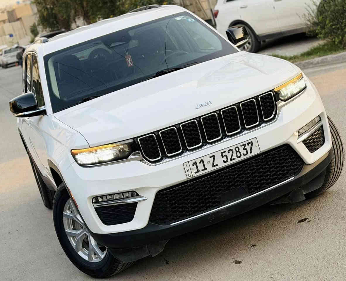 السلام عليكم عندي جيب ٢٠٢٣ رقم بغداد الدولي جديد سنويه وأرقام وهزه كله جديد بسمي تحويل ثاني يوم سياره جديده بمعنى الكلمه كلين تايتل كفاله عامه من الصبخ والضربه جديده وعلى ايدي فووول مواصفات عدى الفتحه فقط 
بصمه تشغيل + بصمه ابواب 
شاشه 
كامره 
جنطه كهرباء 
كشنات جلد 
رادار جانبي 
كشنات خزن ميموري 
تحكمات 
تدفئه تبريد بل كراسي 
تبريد قطعتين 
٦ سلندر 
مودات قياده
كشنات كهرباء 
تشغيل عن بعد 
وبعد بيها هوايه مواصفات ممذكوره 
سياره جديده ومابيها نقص 
مكان السياره بغداد
عارضها ب ٣٣٠ وبيها مجال للشراي 
وهذا رقمي 
***********
