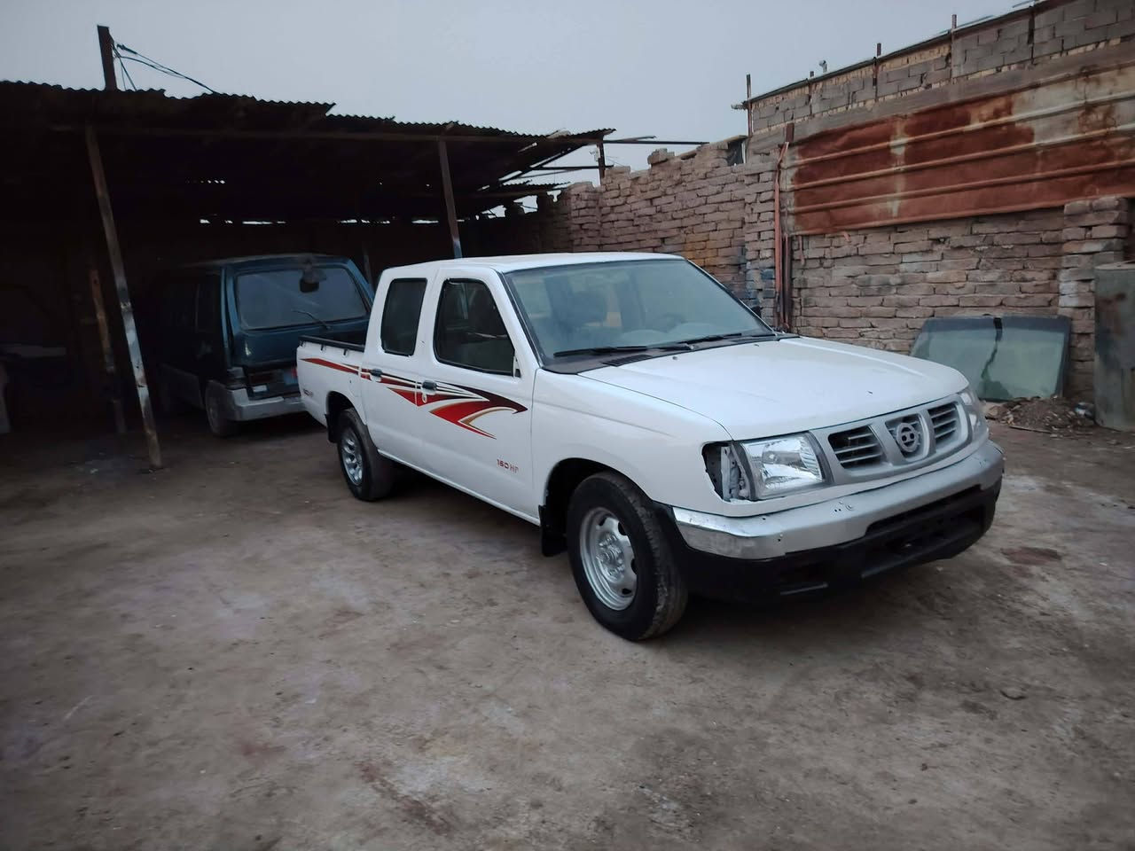 نيسان 2003مزاد داخليه ادامه كامله 42 رايده محرك كير حداديه سياره جاهزه حله ***********
