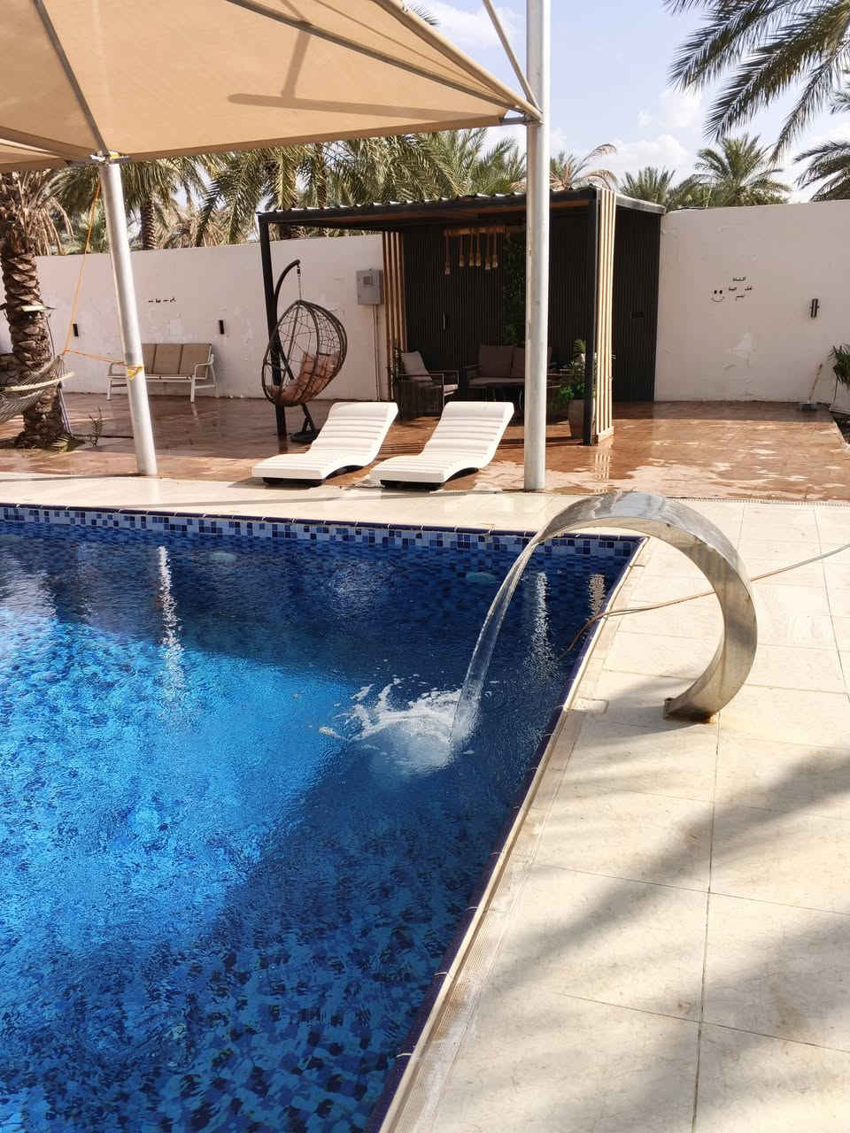 السلام عليكم مزرعه للايجار الدوره البوعيثه موثقه تطبيق اجرلي الاستفسار هذا الرقم ***********
