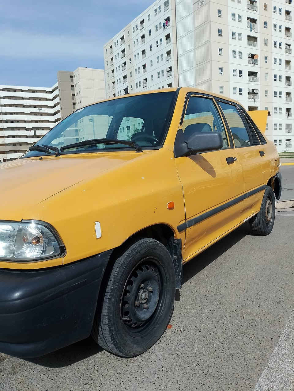 سايبا 2015 كير محرك شواصي تبريد مكفولات جامه اماميه جديده تخم تاير مصفره هيئه وغرامات هزه جديده سنويه بسمي رقم بغداد نكليزي سعر 35 ورقه وبيهه مجال قليل مكاني بغداد مجمع بسمايه ***********
