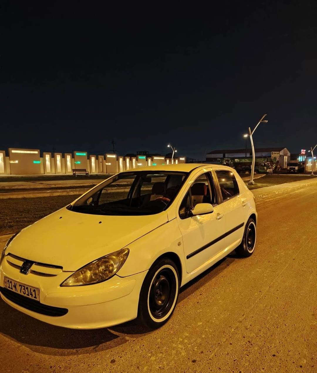 بيجو 307 فرنسي موديل 2005 محرك 1600، رقم بغداد باسمي
غرفتها من جوه نظيفه حيل تبريد شغال سياره خير من الله جاهزه من كلشي للاستفسار مراسله او الاتصال ع الرقم *********** مكان السياره فلوجه
