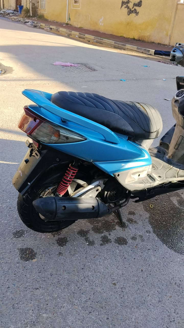 سلام عليكم سكنس فحل للبيع مكينه 58 ونص بلادي وليس تجاري معدل وشلعه طياره دراجه بلاديه بيها نواقص بصيطه نضافتها 100/80 السعر 600وبيها مجال مكاني بغداد الحسينيه رقمي ***********
