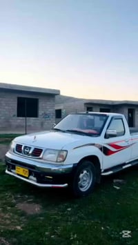 نيسان بيكاب • ٢٠٠١ • نظيف