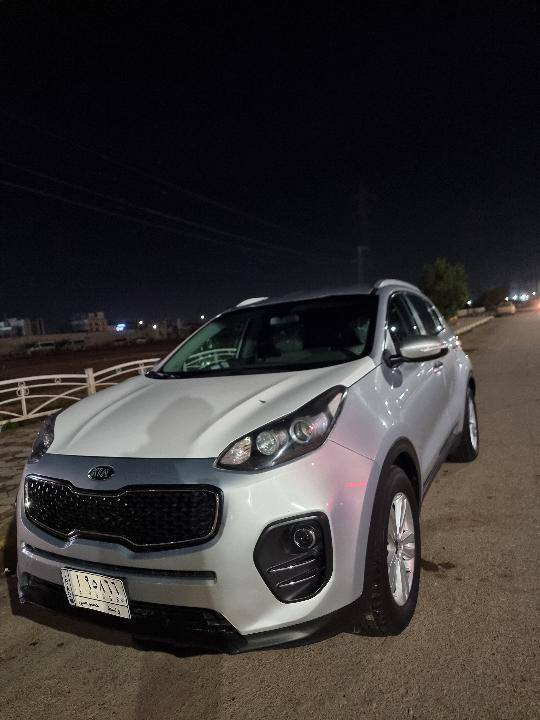 كيا سبورتج خليجي 2018
سياره برغي نقص مابيه 
تخم تاير حداديه أمامي خلفي
صيانه كامله عليه 
موصفات 
تحكم استرين اشاير مري تحكم مري شاشه اعطال بجم زنون عالي ناصي مانع انزلاق اوتو هولد وبعد موصفاته معروفه 
ملاحظه ( صبغ جاملغ أمامي وبنيد فقط) جاملغ أثر جراد 
رقم واسط بسمي تحويل ثاني ويم 
الأستفسار 📲 ***********
عنوان🏢 ألكوت مركز الكوت
