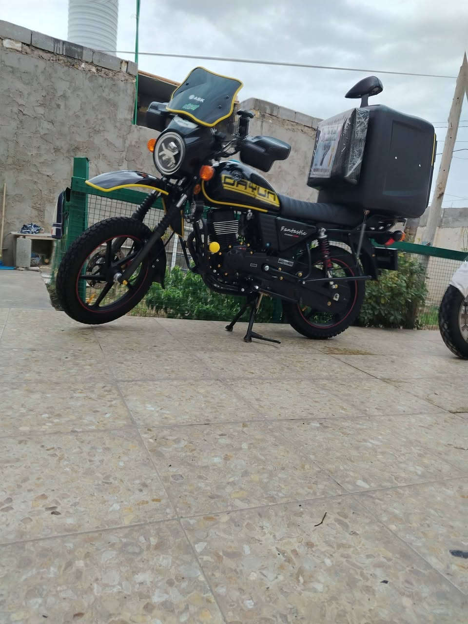 السلام عليكم شباب موديل 26 ماشي شيء قليل على وضع الشركه ب مليونين ونص شراي يراسلني واتساب فقط ***********
