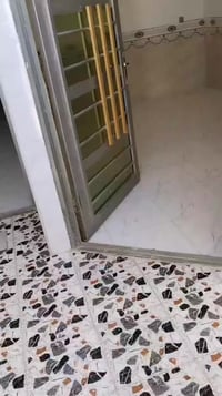 مجاور المجمع الهندسي • ١٠٠م • غرفة وصالة