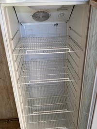 برادات نضيفة جداً للبيع للتواصل 07862133681