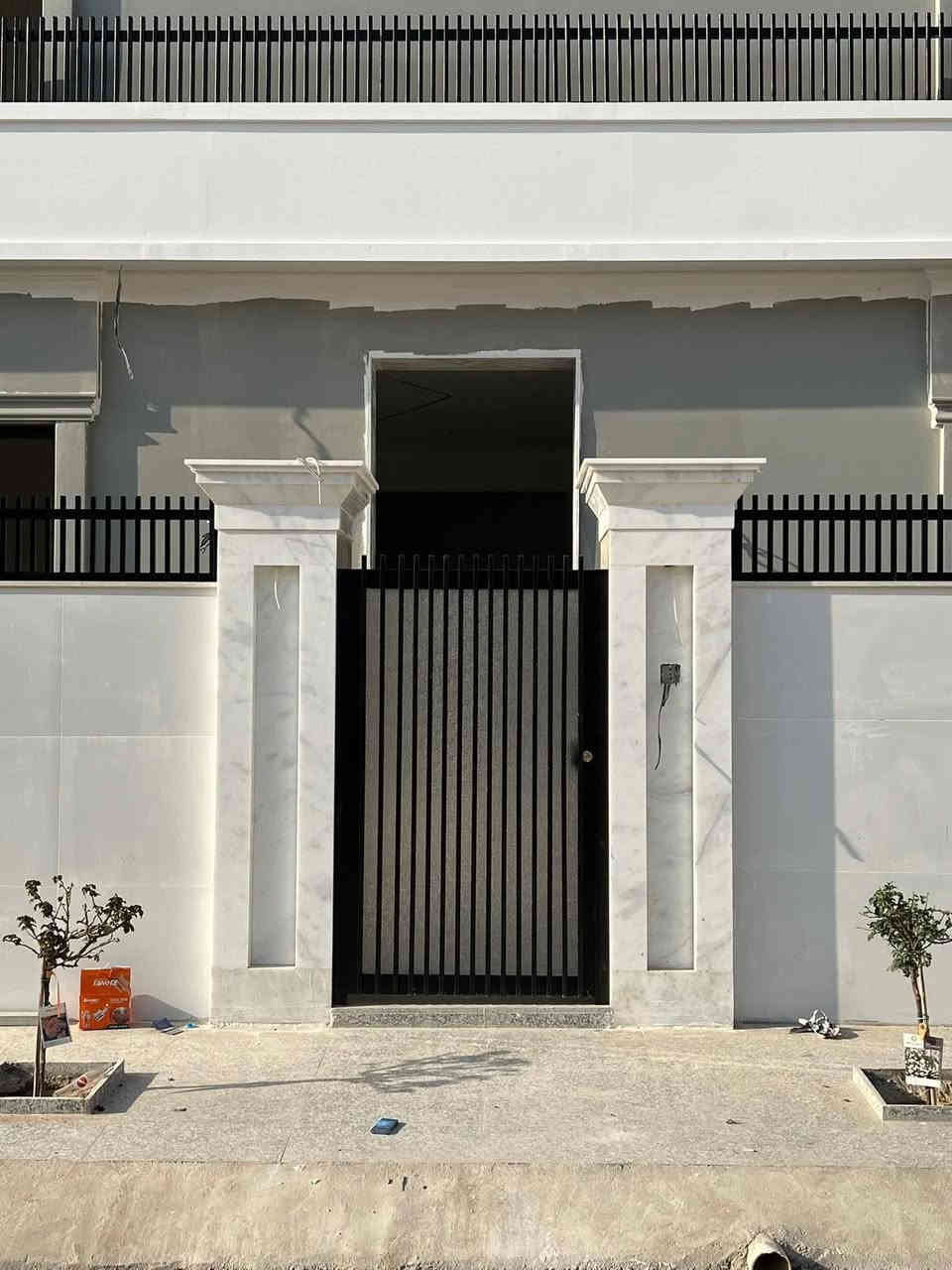 حدادة أبو جود لبيع كافه أنواع الابواب والشبابيك والقمريات والمحجلات انسب الاسعار  ***********#
