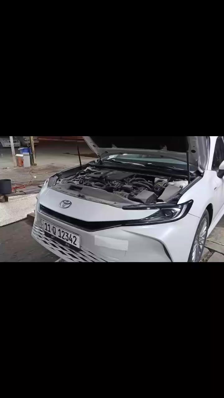 ✨ غسيل محركات بالبخار – تجربة على كامري  @إشارةايبرد 2025 ✨

📢 وصل أحدث جهاز لغسيل المحركات بالبخار – تنظيف عميق ودقّة عالية بدون أي ضرر!

مع تقنية البخار الحديثة تنظّف محرك سيارتك بأمان تام بدون مواد كيميائية، ومناسب جداً لحساسيات سيارات الهايبرد.

🚗 تجربة فعلية على كامري هايبرد 2025
والنتيجة:
✔️ إزالة الدهون والترسبات خلال دقائق
✔️ أمان 100% على بطارية الهايبرد والحساسات
✔️ نظافة ولمعان يخلي المحرك يرجع جديد

🔥 مناسب لكل أنواع السيارات – خصوصاً الهايبرد.

📍 العنوان:
السماوة – السياسيين
تقاطع المهدي – العاصمة للزيوت والفلاتر الأصلية

📞 للحجز والاستفسار واتساب:
***********صباح رسم
