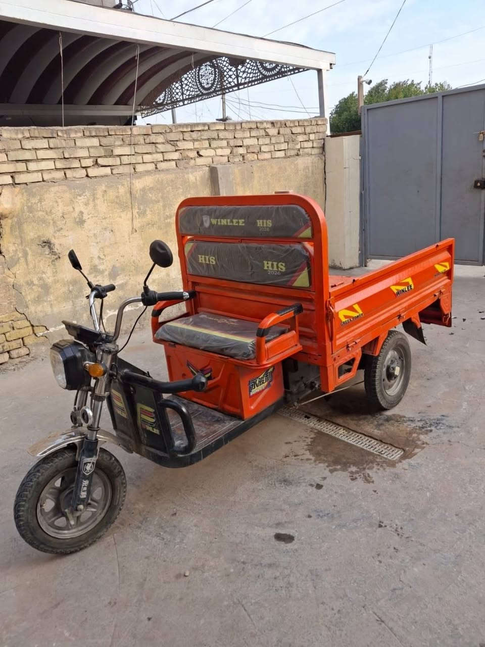 ستوتة شحن
سلام عليك اخواني ستوته شحن موديل 2025 تايرات جدد بطاريات جديدات يجي اوياها الشاحن + محجر ويضا الستوته من الحجم الكبير السعر 750 وبيها مجال عنوانة بغداد حي العامل *********** واتس آب
