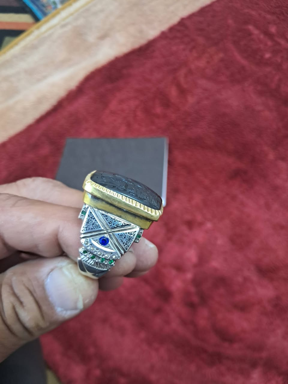 للبيع بغداد الحبيبيه السعر ٢٠٠ وبي مجال قليل ***********
