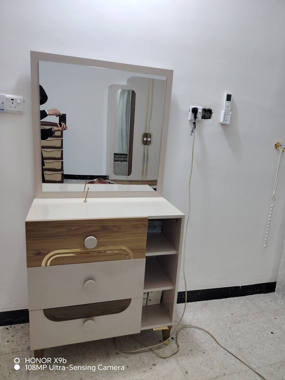 غرفه للبيع
السعر : 700 وبيه مجال
***********
