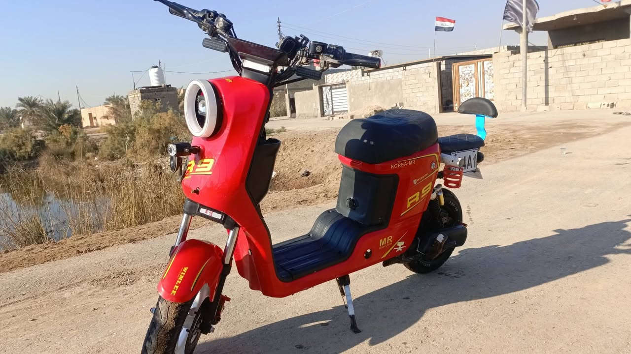 السلام عليكم دراجه شحن R9للبـيع نظيفه بيهه اكبربطاريات بلسوگ+سكليتر جديد+تايرخلفي جديد الدراجه كامله من شاحنه و سله وتچوه سوده +امرايات نقصهه بس مدگر وره فقط والسعر (400) عنوان بصره الزريجي النزله البرازيليه الرقم *********** بي واتساب
