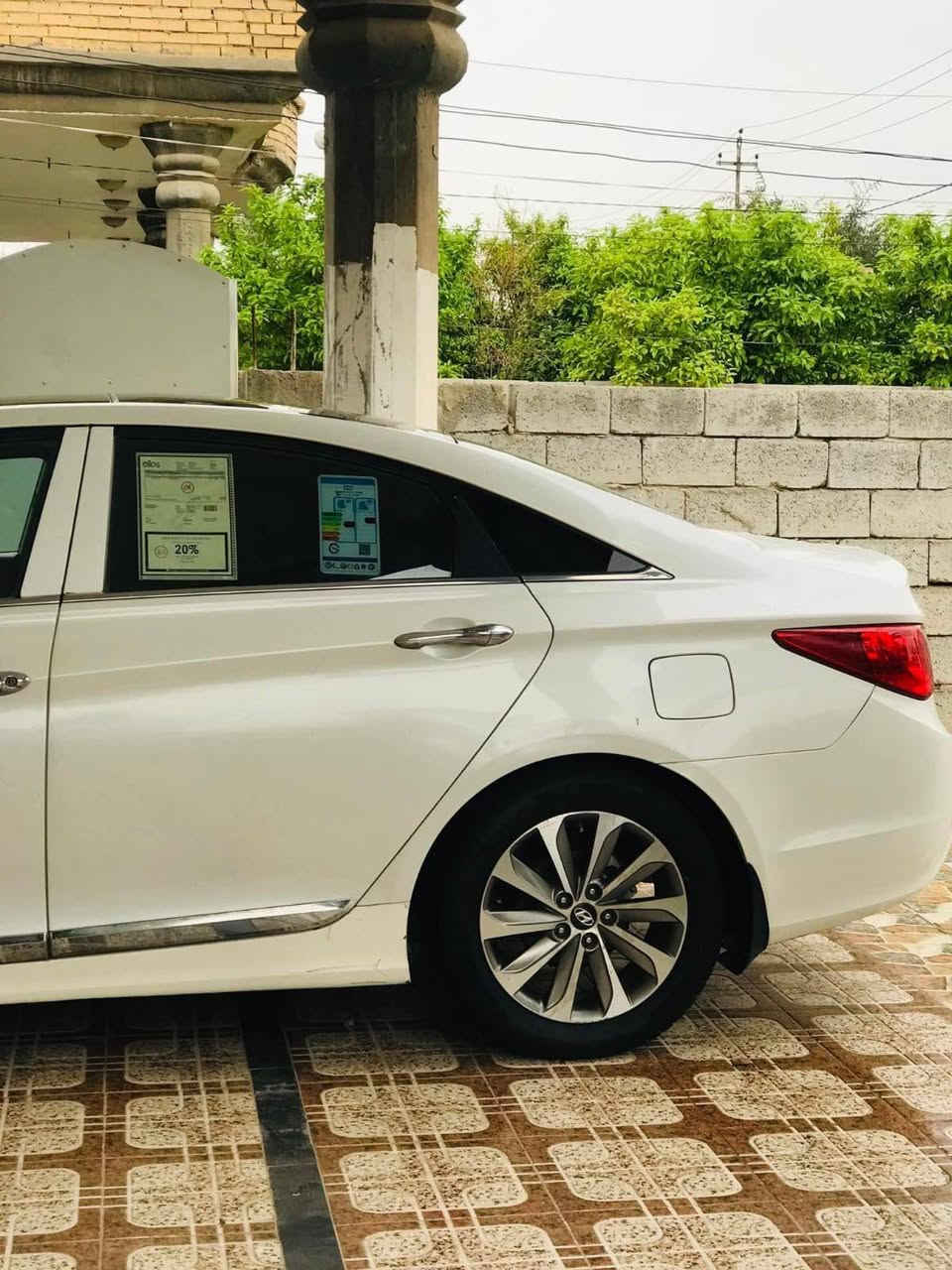 السلام عليكم سوناته خليجي موديل 2011 محرك 2400 دوش رقم اربيل جديد جاهزه تبريد مكينه لاتبخير ولاتنقيص  كهربائيات كلها شغاله سياره فول مواصفات بنراما مري شفط حساس خلفي اشاره بل مري بيها بلبنيد اشوي صبق والباقي كفاله والسعر 120 وبيها مجال حك الجيه العنوان البصره ابي الخصيب الرقم ***********
